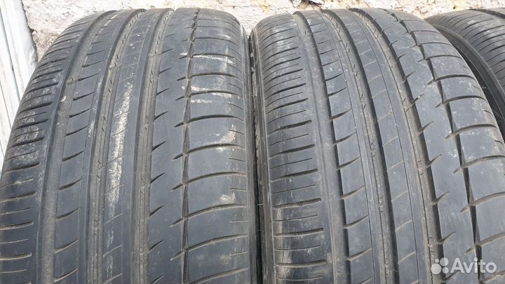 Triangle TH201 Sportex 275/45 R21 110Y