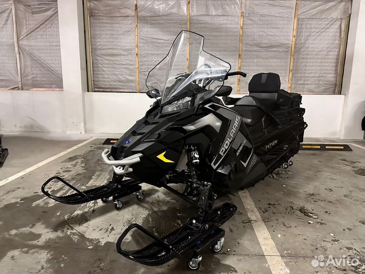 Polaris 800 Titan Adventure 155