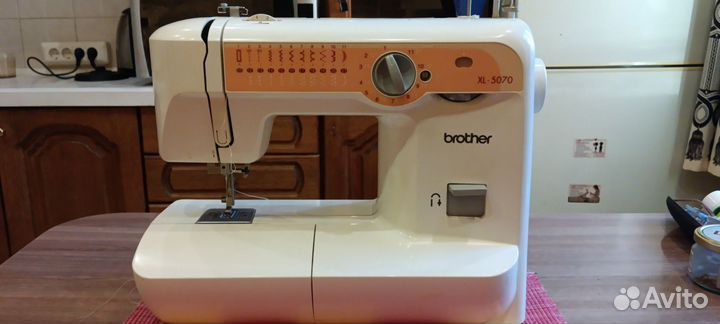 Швейная машина Brother XL-5070