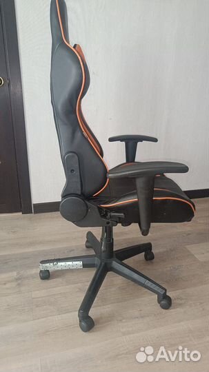 Кресло игровое компьютерное