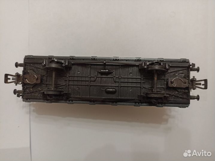 Вагон-платформа с военной техникой 1:87/HO/16,5 мм