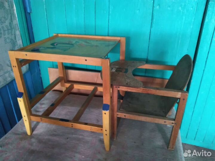 Детский столик