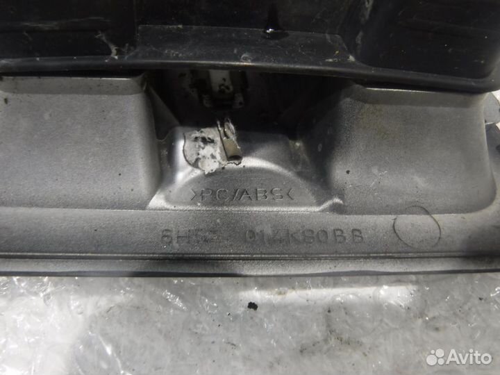 Накладка переднего крыла правого