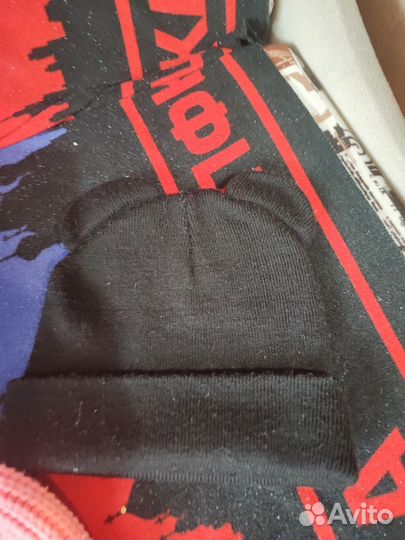 Продам шапки на девочку, 6-7 лет