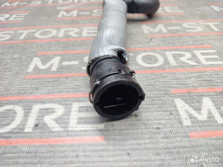 Патрубок системы охлаждения Volkswagen Passat B6