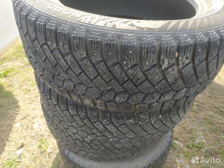 Gislaved Nord Frost 200 205/55 R16 94T