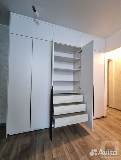 Шкаф навесной