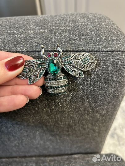 Брошь италия