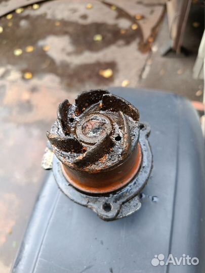 Помпа водяной насос ваз 2108