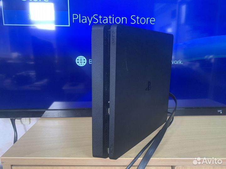 PlayStation 4 Slim Прошитая + 300 игр
