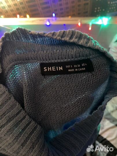 Свитер женский