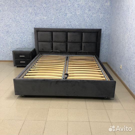 Мягкая кровать