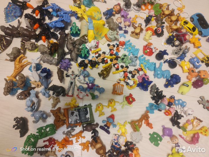 Игрушки из киндера пакетом