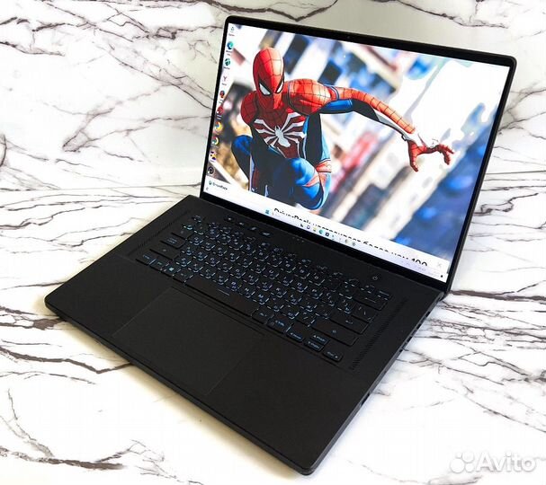 Asus rog zephyrus m16