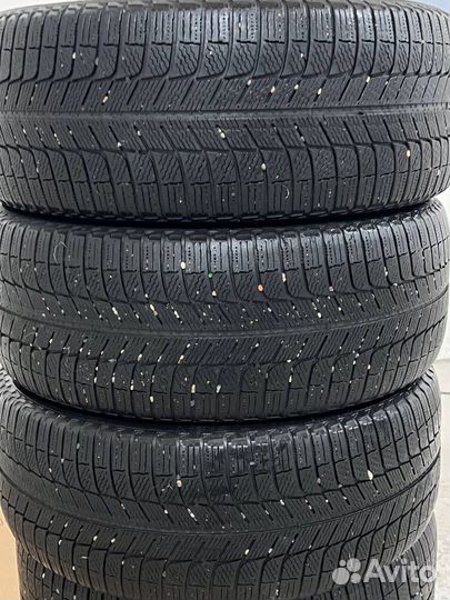 Michelin X-Ice 245/50 R18 104H