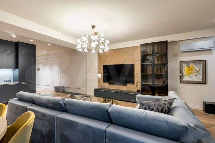 2-к. квартира, 52 м², 9/12 эт.