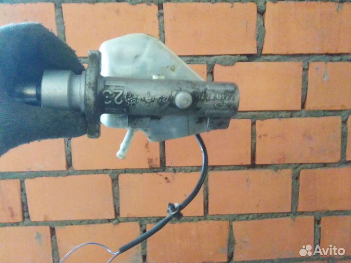 Главный тормозной цилиндр Ford Mondeo 3