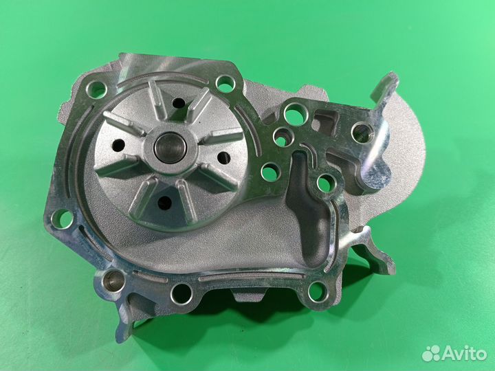 Помпа для Renault Logan