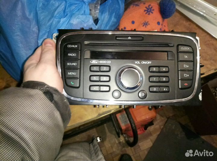 Штатное головное устройство ford6000SD