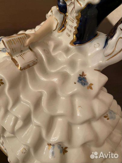 Статуэтка Royal Dux