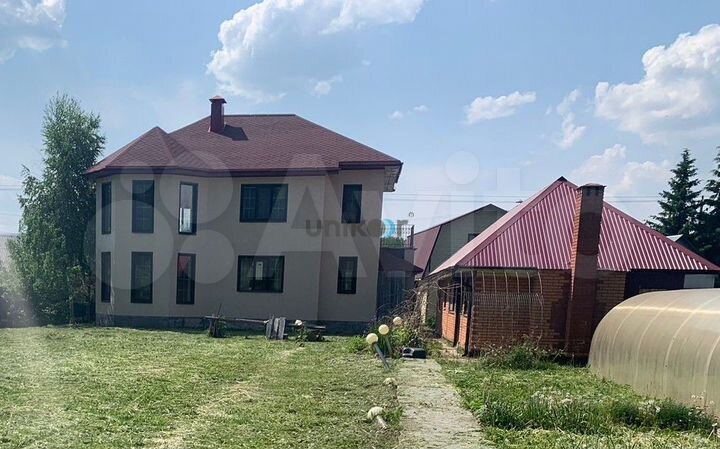 Дом 186,7 м² на участке 16 сот.