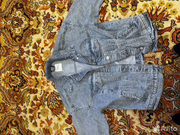 Джинсовая куртка