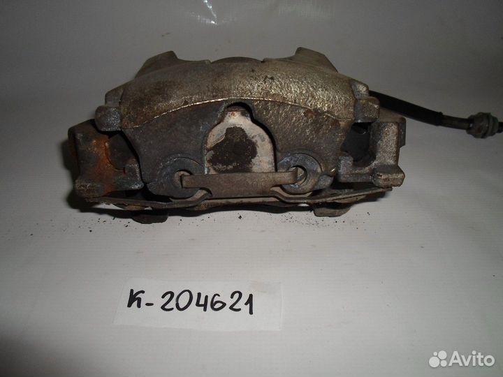 Суппорт передний левый