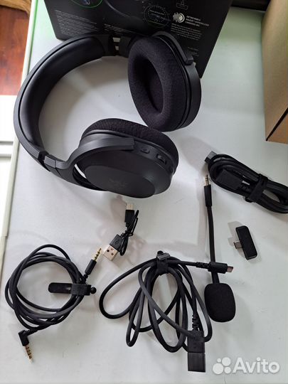 Наушники беспроводные Razer Barracuda X