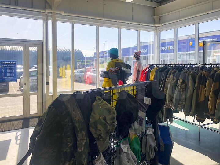 120 метров на строительном рынке Заволгой