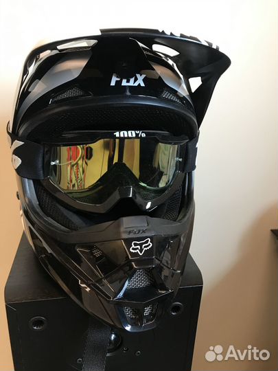 Кроссовый шлем fox v1