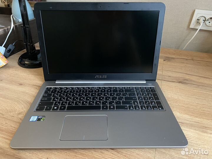 Ноутбук Asus (Intel core i7, SSD 256 Гб)