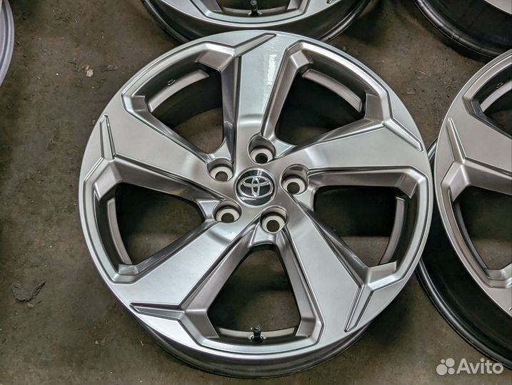 Оригинальные диски Toyota RAV4 XA50. 5*114,3