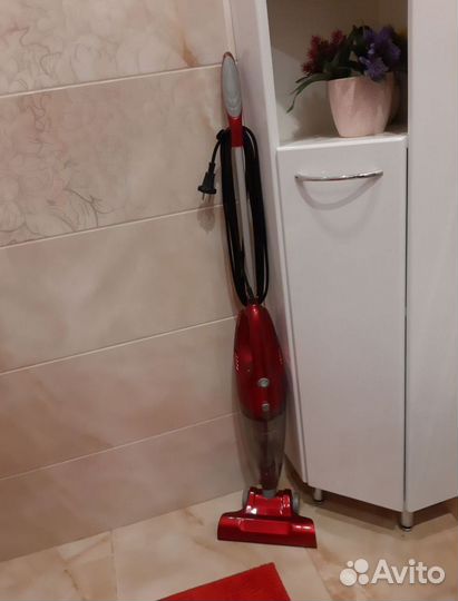 Пылесос вертикальный