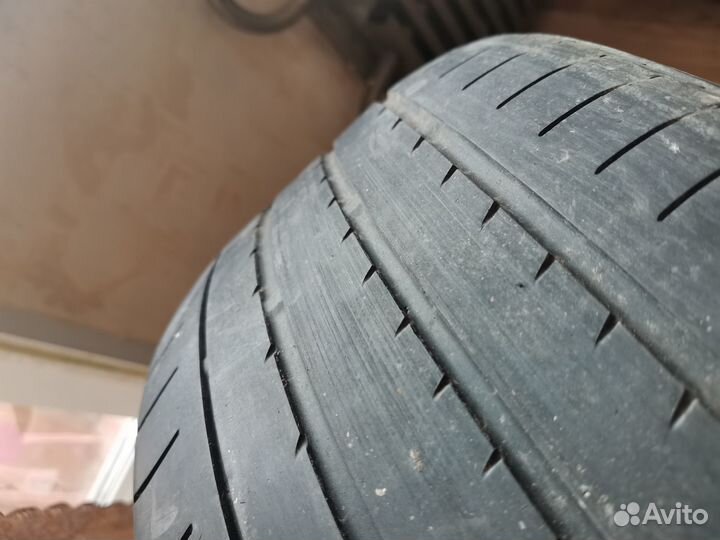 Yokohama Advan Sport V105 245/40 R17 92V