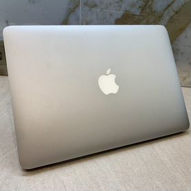 Apple Macbook Pro Retina 13