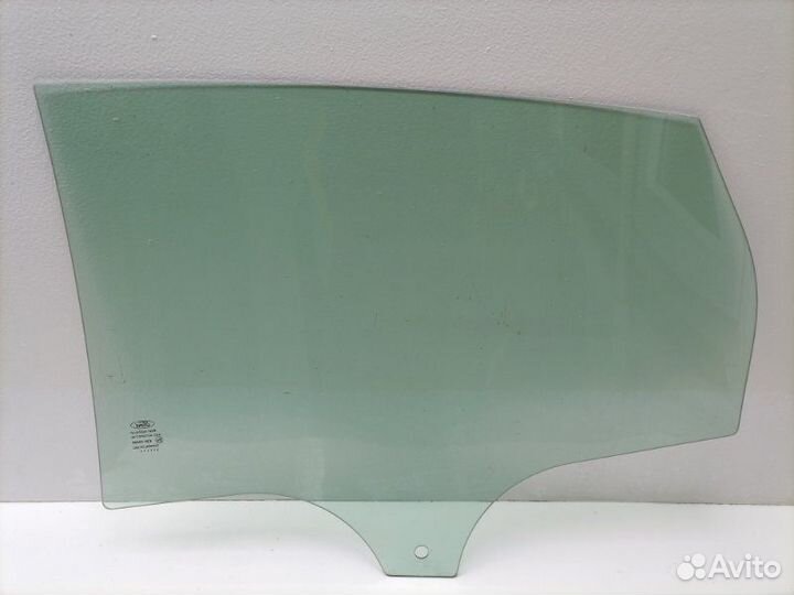 Стекло двери заднее правое Ford Focus 3 2010-2019
