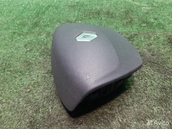 Подушка безопасности в руль Renault Scenic 3 (JZ)