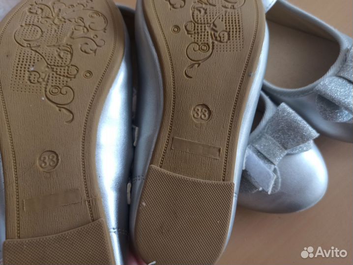 Туфли для девочек двойняшек