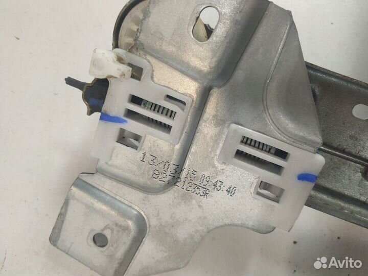 Renault duster стеклоподъемник