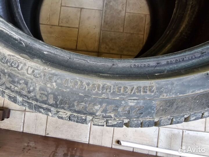 Continental ContiWinterContact TS 860S 225/40 R19 и 255/35 R19