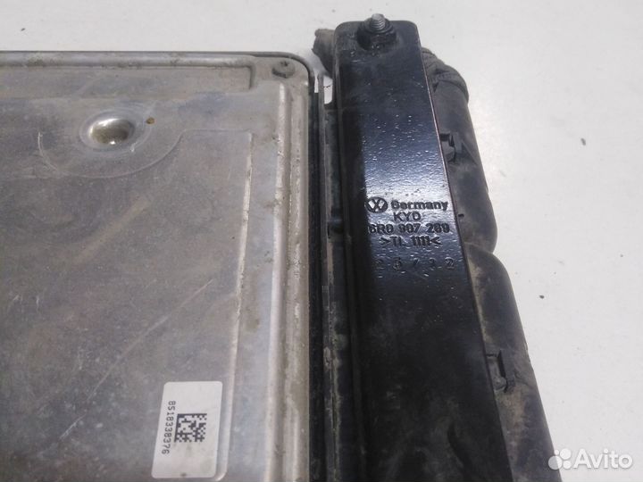 Блок управления двигателем Volkswagen jetta 6