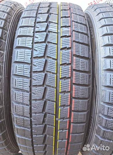 Dunlop Winter Maxx WM01 215/60 R17 96S