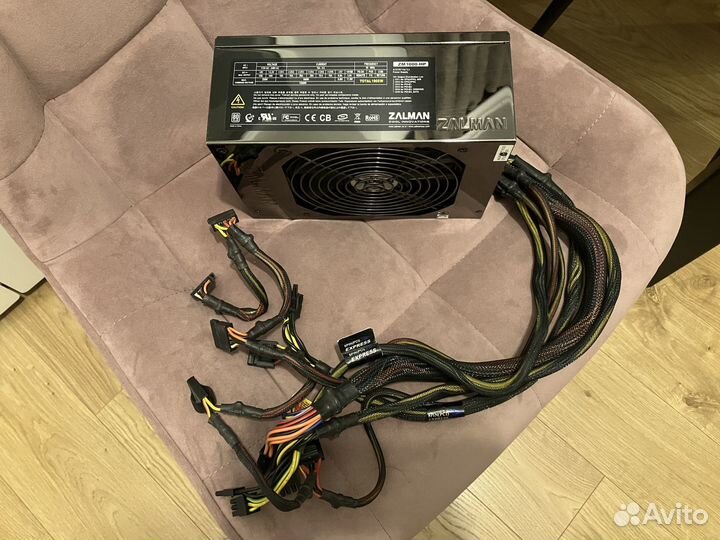 Zalman ZM 1000-HP блок питания