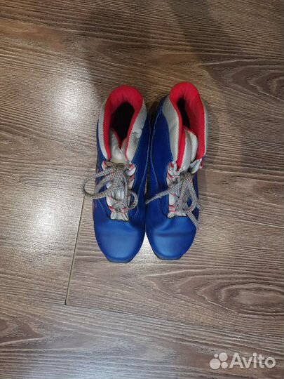 Лыжные ботинки