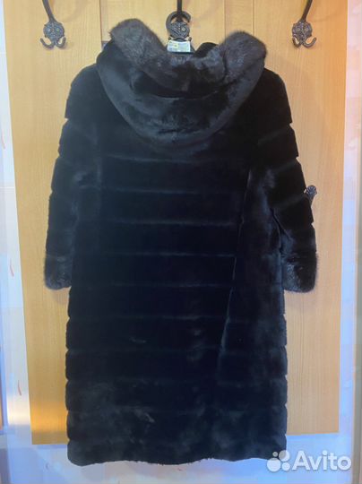 Мутоновая шуба с норкой
