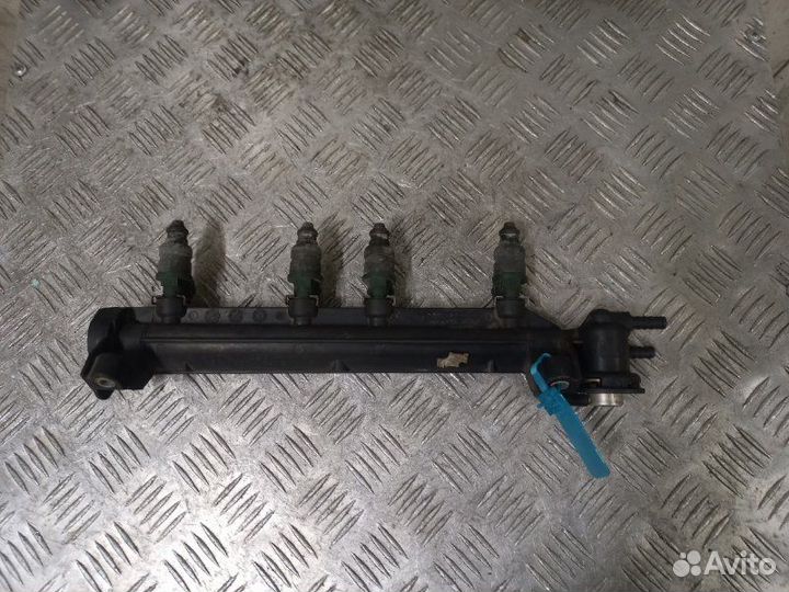 Форсунки топливные Skoda Octavia A4 1.6 8V