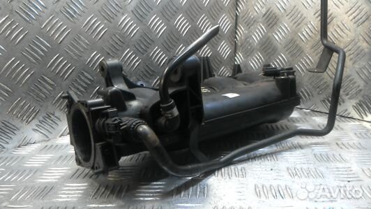 Впускной коллектор бензиновый mercedes benz C-clas