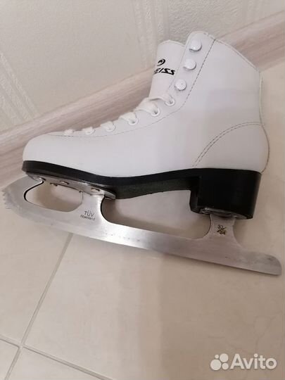 Коньки фигурные33/34