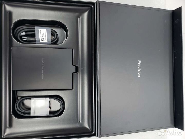 Dell precision 5560 i7-11850H\16GB\512GB\T1200