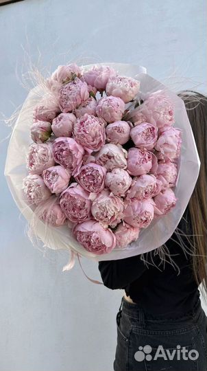 Букет из пионов. 31 штука